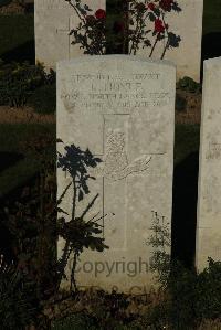 Caterpillar Valley Cemetery Longueval - Hoyle, Harold